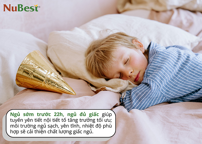 Ngủ đúng giờ, đủ giấc giúp cải thiện sản sinh nội tiết tố, hỗ trợ phát triển vóc dáng và sức khỏe