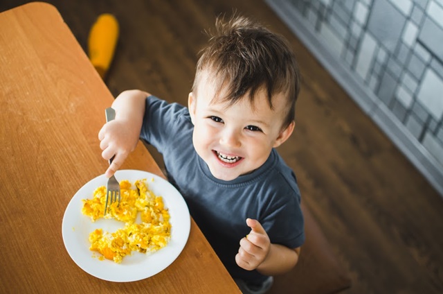 Trẻ em nên ăn trứng để bổ sung protein quan trọng cho cơ thể