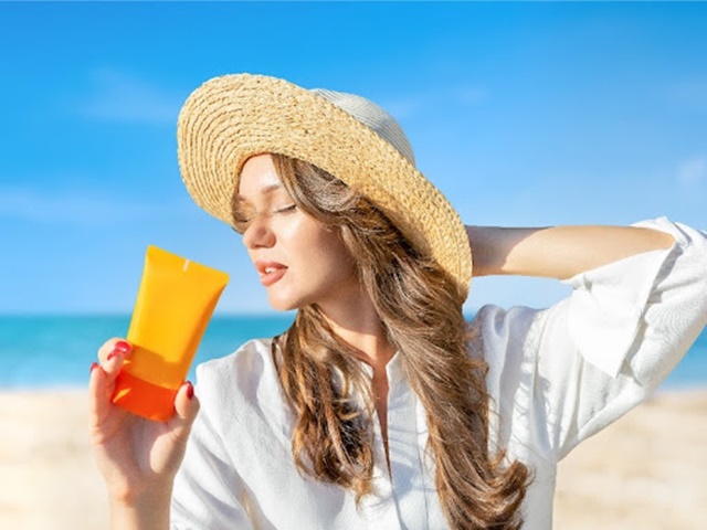 Lưu ý giữ gìn da khi ra nắng để bảo vệ da khỏi tác hại từ tia UV