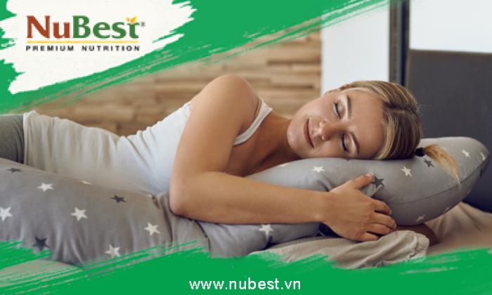 Phụ nữ có thể cảm thấy mệt mỏi và buồn ngủ liên tục trong thời kỳ mang thai