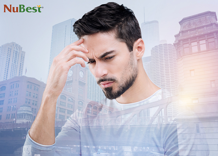 2 nếp nhăn dọc trên ấn đường là biểu hiện của người thông minh