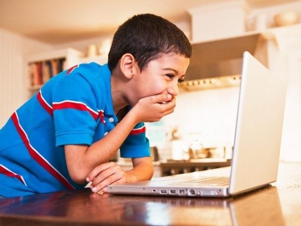 thường xuyên sử dụng thiết bị điện tử
