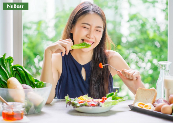 Ăn nhiều rau củ giúp cân đối dinh dưỡng và hỗ trợ phát triển tối ưu