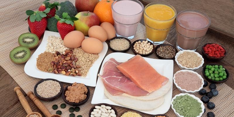 thức ăn có nhiều protein giúp tăng chiều cao