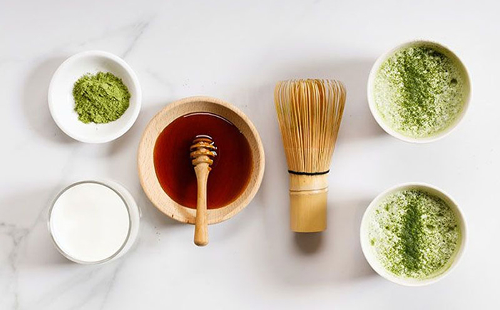 Bộ ba mật ong, vitamin E và trà xanh giúp trị mụn và nuôi dưỡng làn da mềm mại