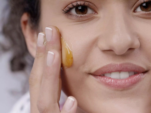 Mật ong hỗ trợ trị nám da hiệu quả