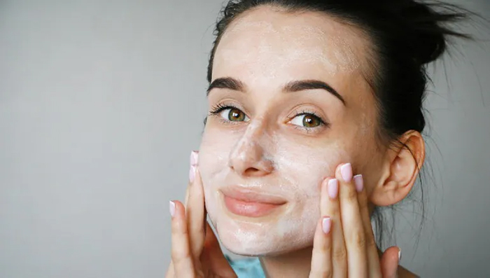 Trị nám bằng sữa tươi không đường chỉ làm mờ vùng nám chứ không thể trị nám triệt để