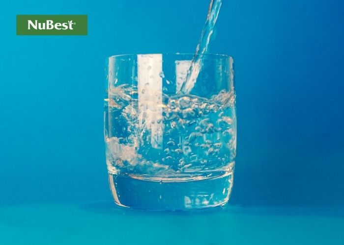 Uống nước hằng ngày có giúp cơ thể phát triển chiều dài xương? 