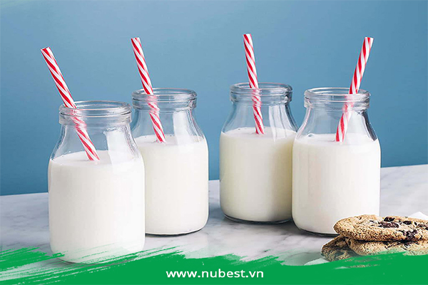 uống sữa giúp tăng chiều cao ở tuổi 18